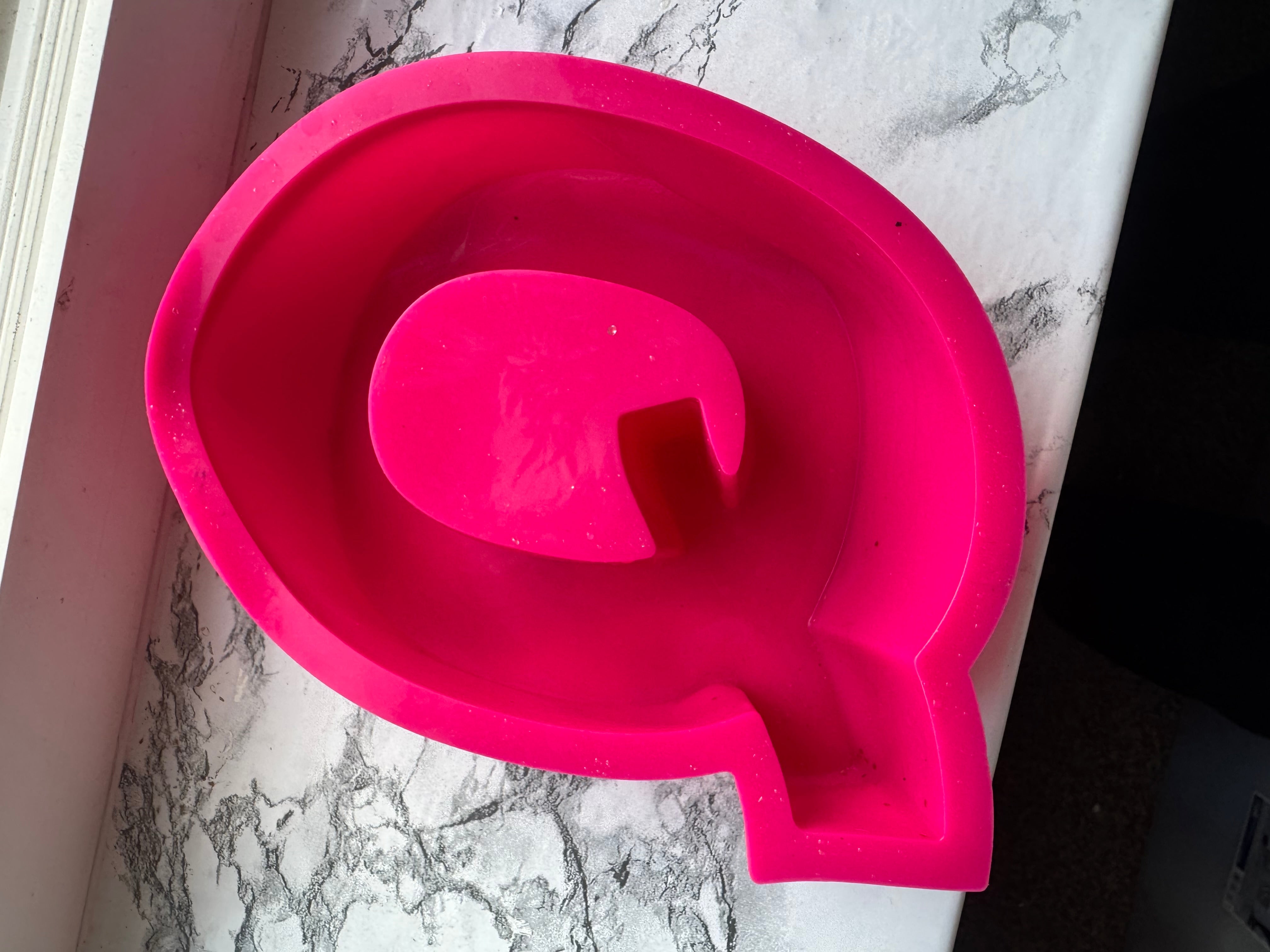 Letter Q mold