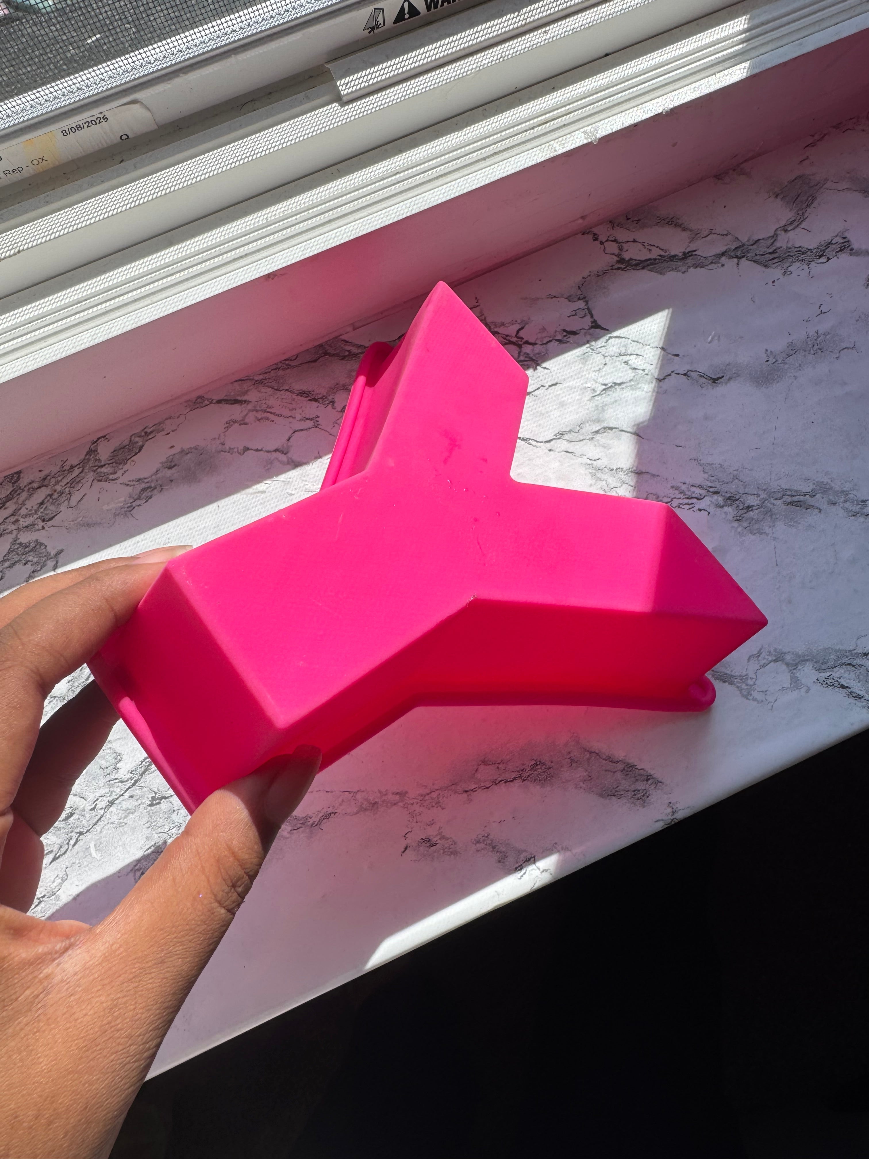 Letter Y mold