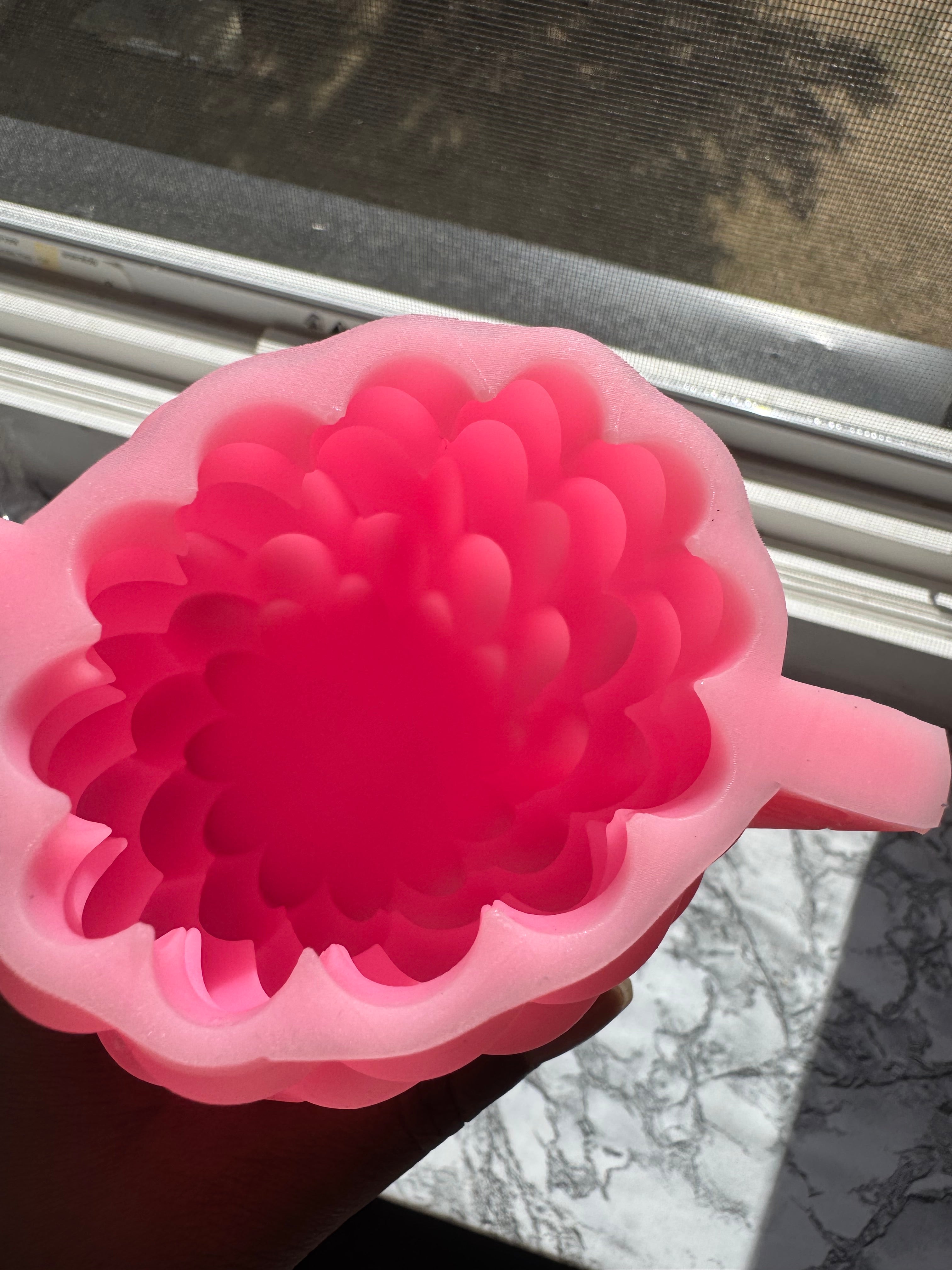 Twisted mold