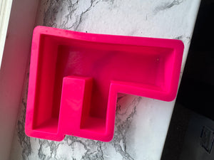 Letter F mold