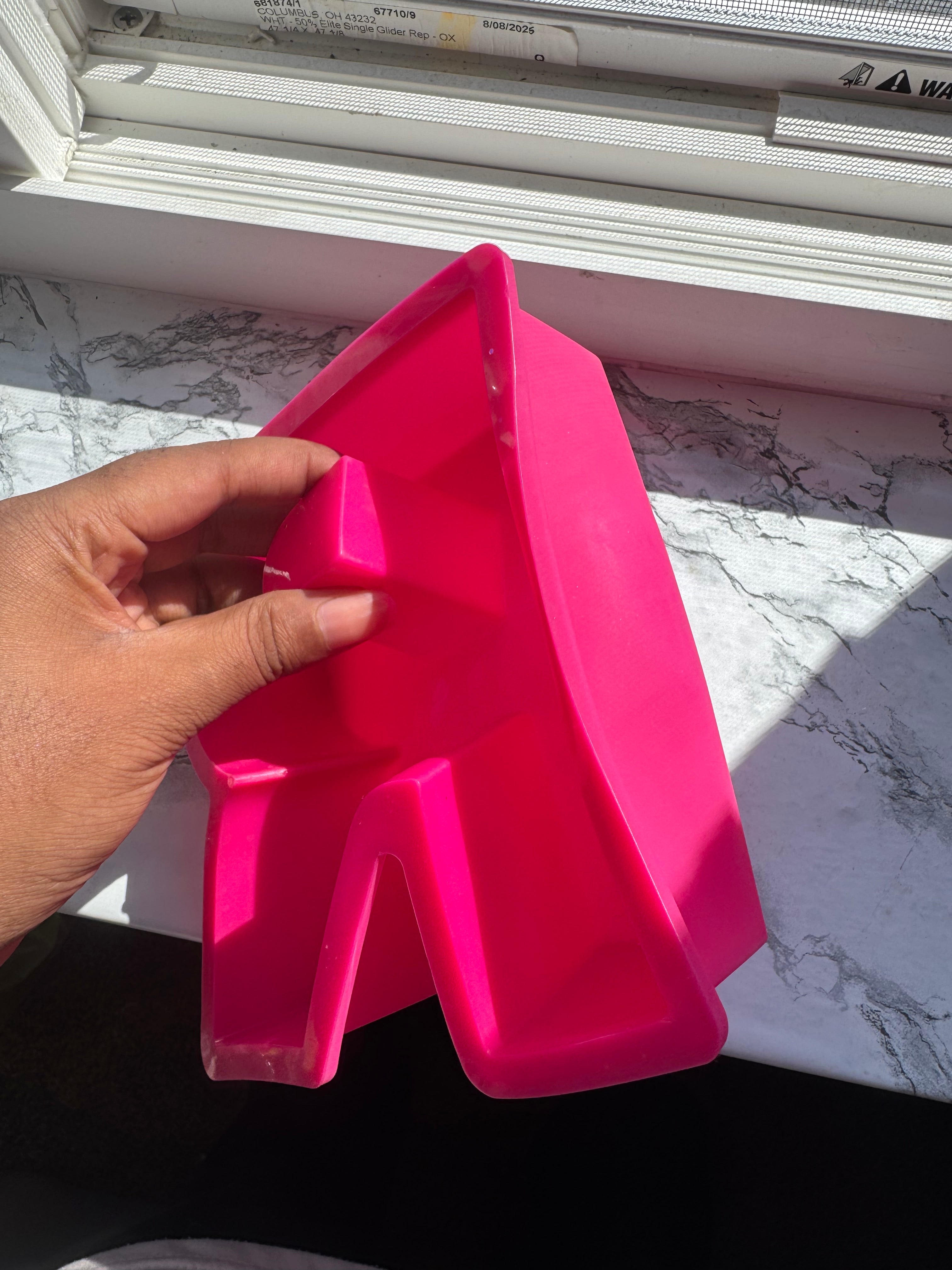 Letter R mold