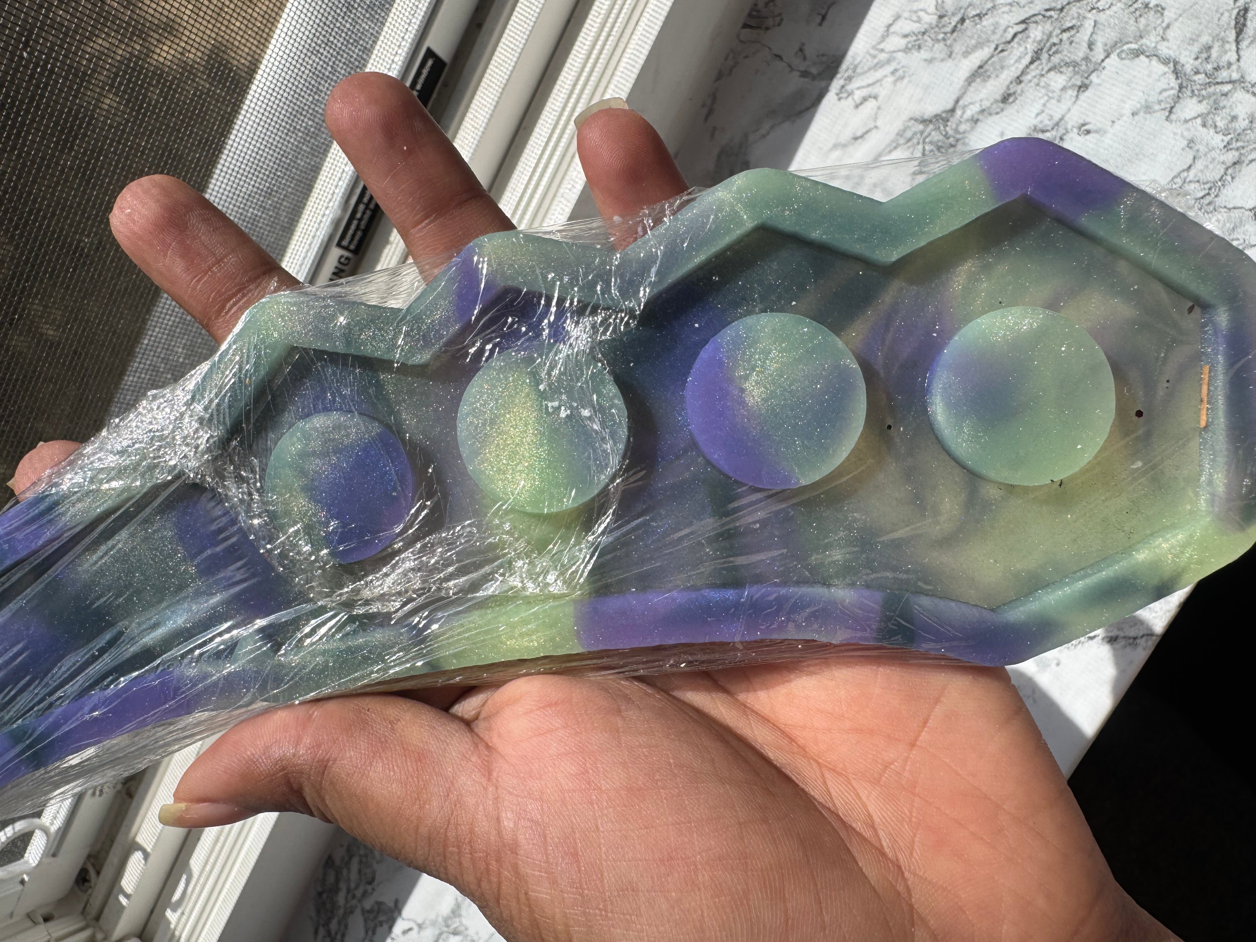 Switch knife mold