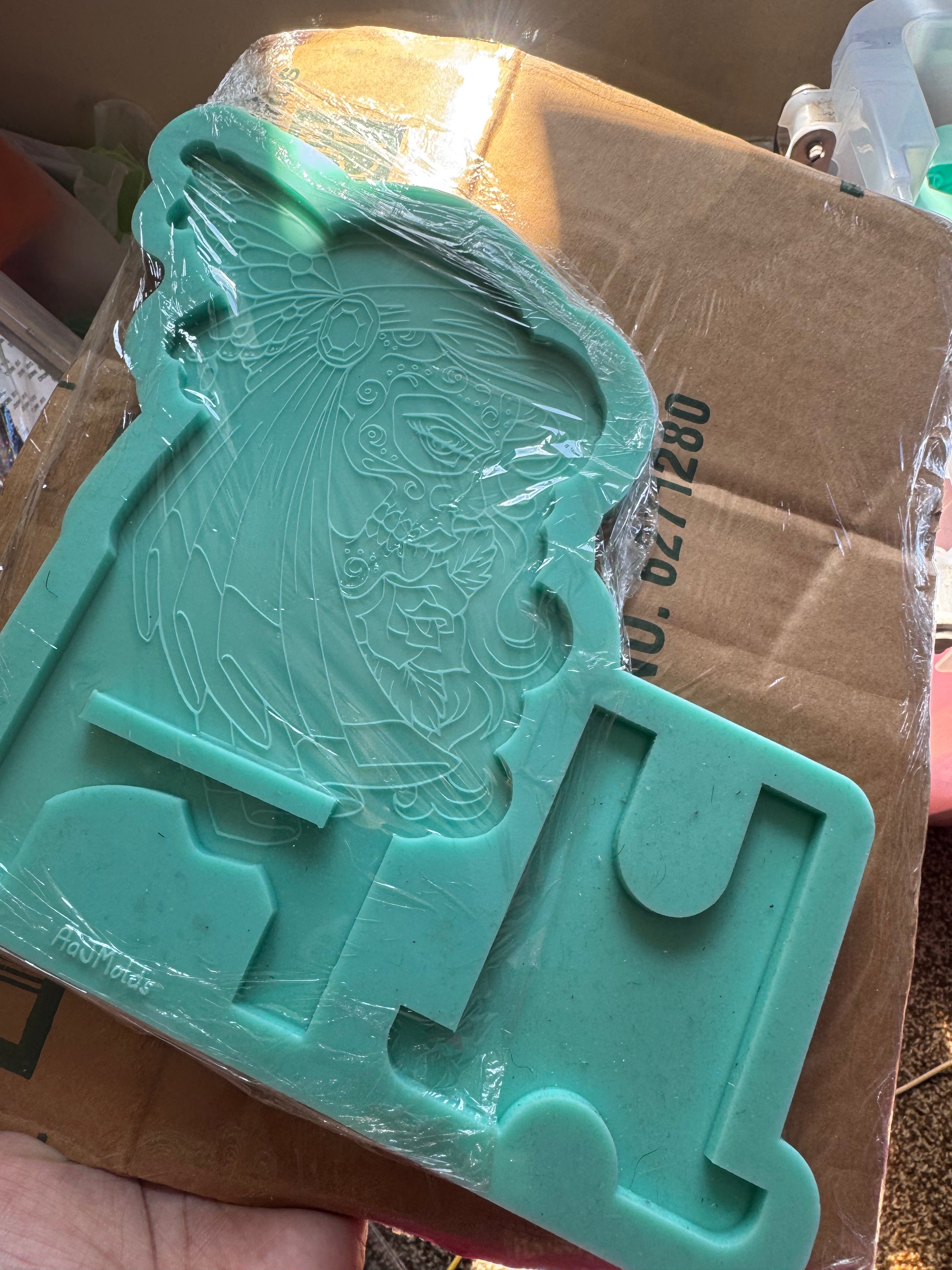 Woman phone stand mold